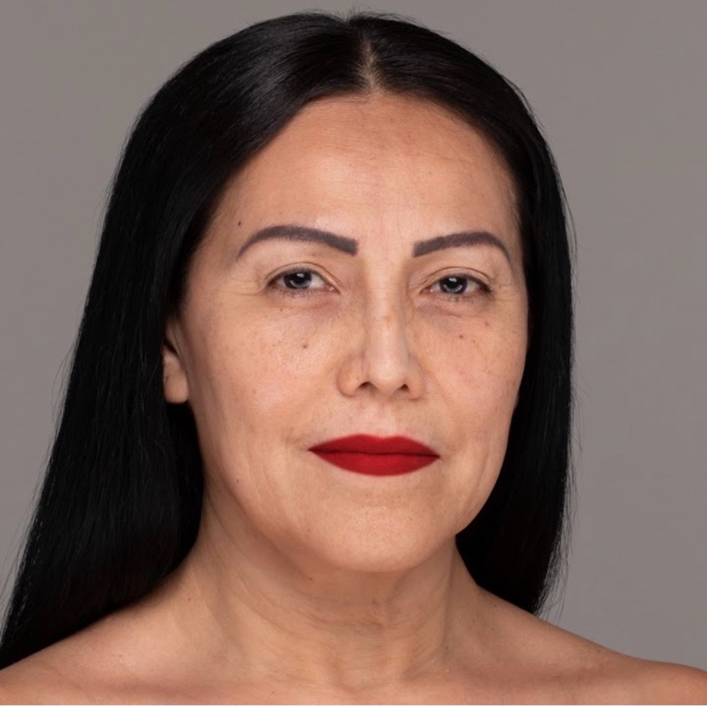 Giorgio Armani Lip Maestro Satin Liquid Lipstick — Vibrant Red (12) - Picture 9 of 10